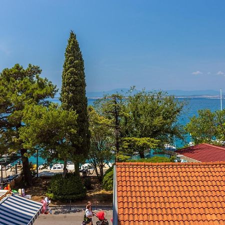 Luxury Apartments Lovorka 3 & 4***/**** Selce Exterior foto