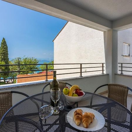 Luxury Apartments Lovorka 3 & 4***/**** Selce Exterior foto