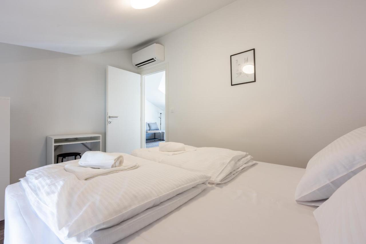 Luxury Apartments Lovorka 3 & 4***/**** Selce Exterior foto