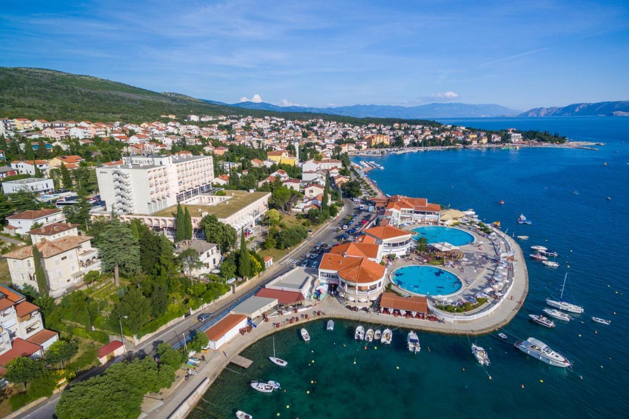 Luxury Apartments Lovorka 3 & 4***/**** Selce Exterior foto