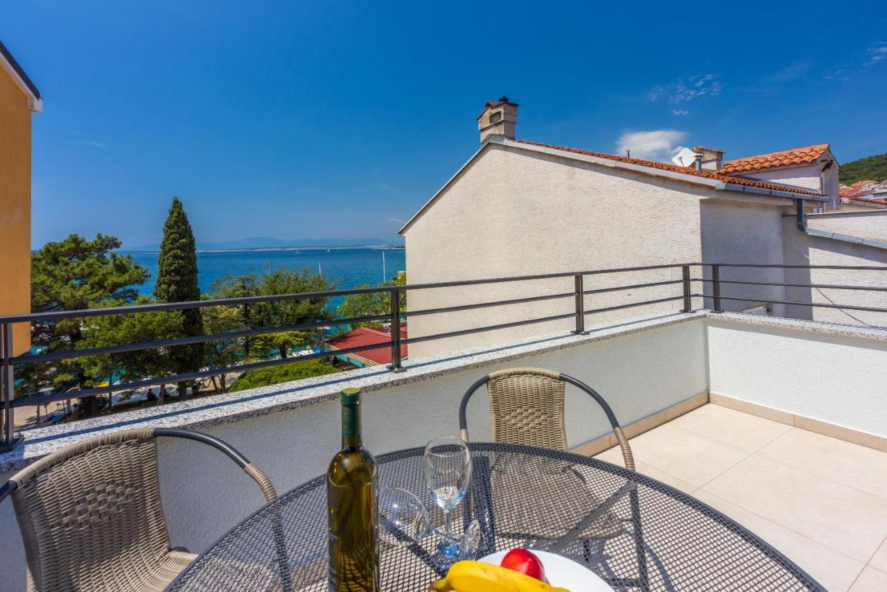 Luxury Apartments Lovorka 3 & 4***/**** Selce Exterior foto